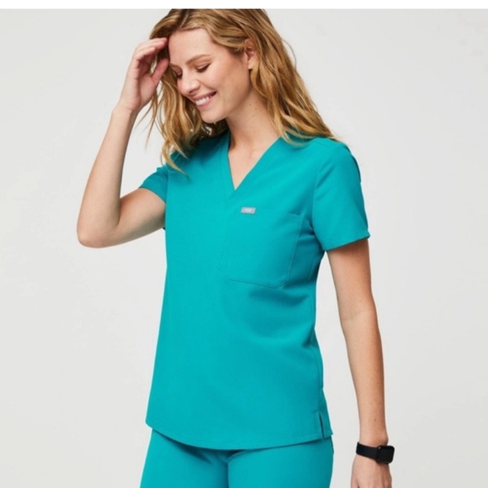 XS CATARINA TOP IN TEAL TECHNICAL COLLECTION (color discontinued) new